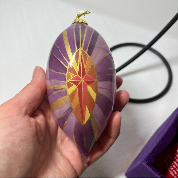 Pier 1 Handmade Li Bien Christmas ornament ball. Mary Jesus. Christmas. - Picture 5 of 6